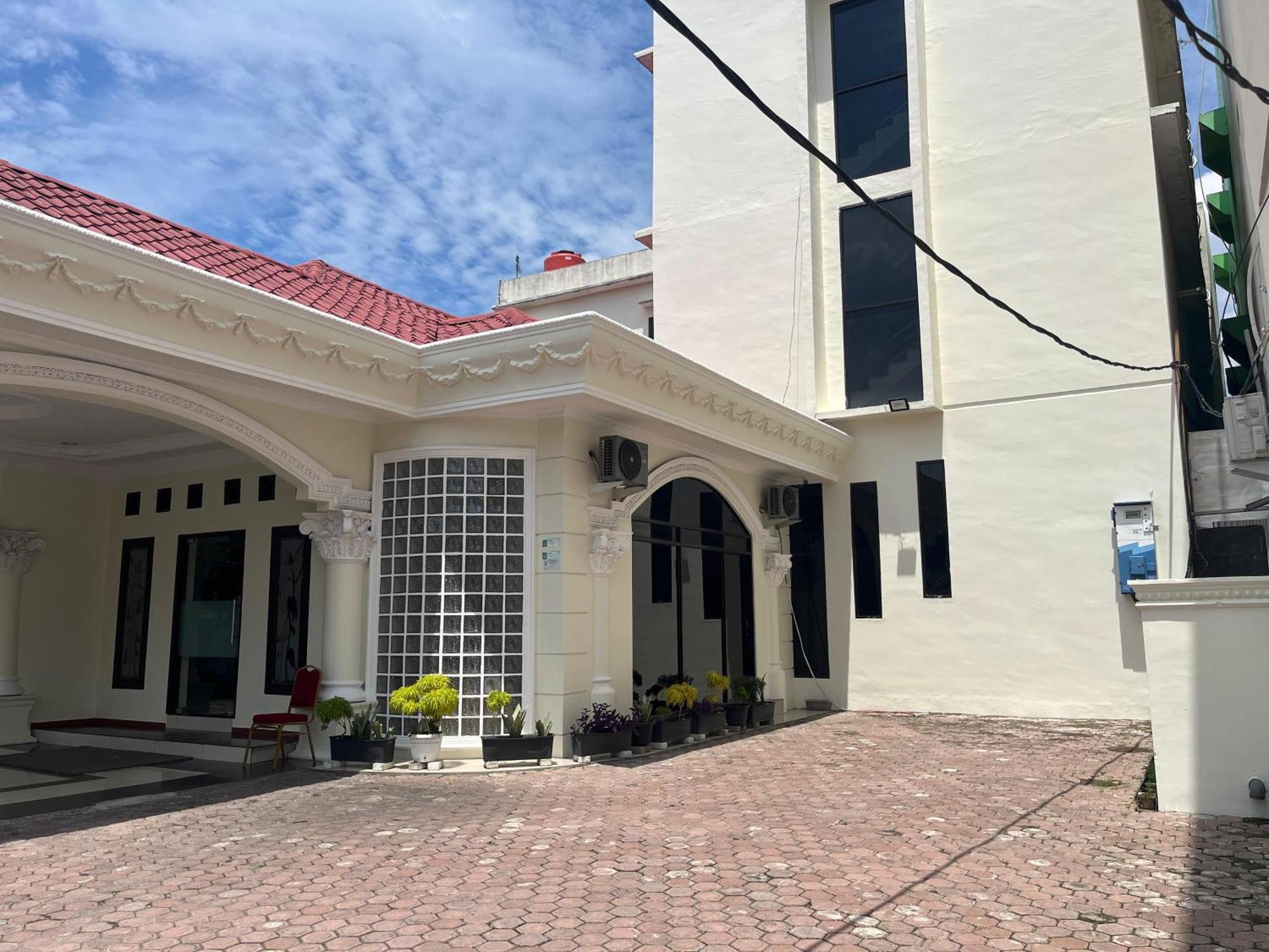 De Nusantara Hotel Syariah Medan Esterno foto
